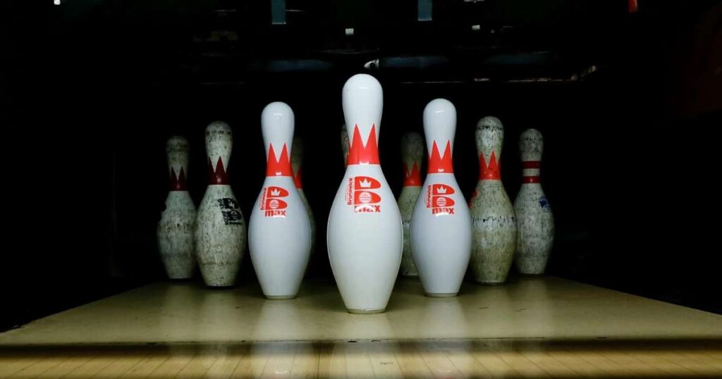 4 Bowling Pins