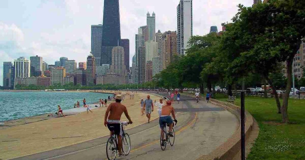 The Chicago Lakefront Trail